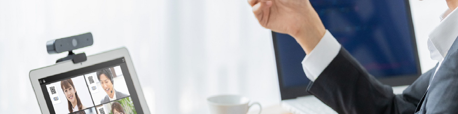 ペーパーレス会議とは？Web会議システムを使った実践策を中心にメリット・デメリットなどを解説