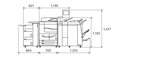 D95 オプションの大容量給紙トレイ(2段)、中とじフィニッシャーD4、紙折りユニットD4装着時。正面図。