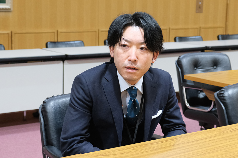 紋別市教育委員会 学務課学務係 係長 内竹 弥樹 様