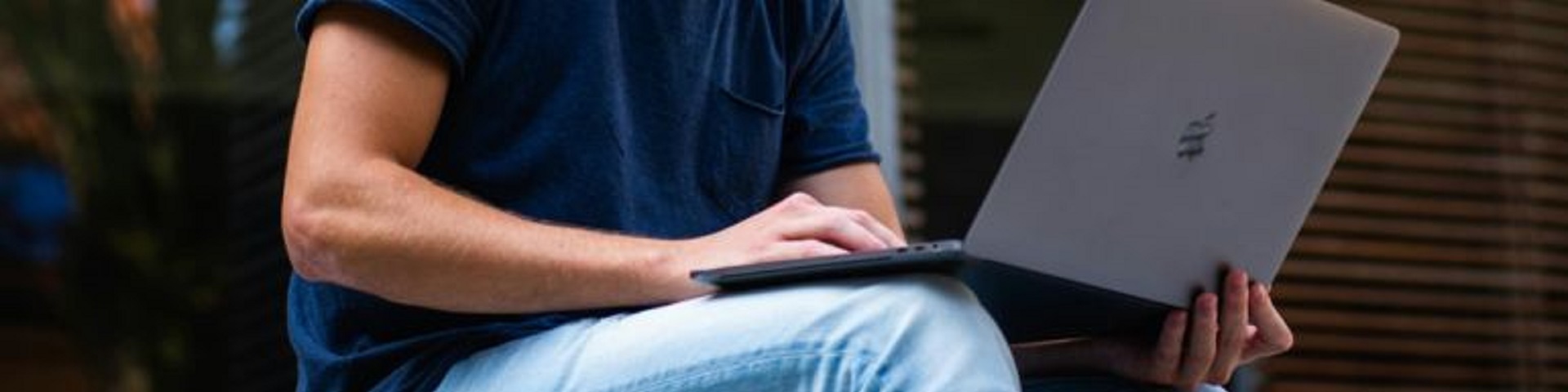 生成AIの活用事例を紹介！業界別の事例や導入の成功ポイントを解説