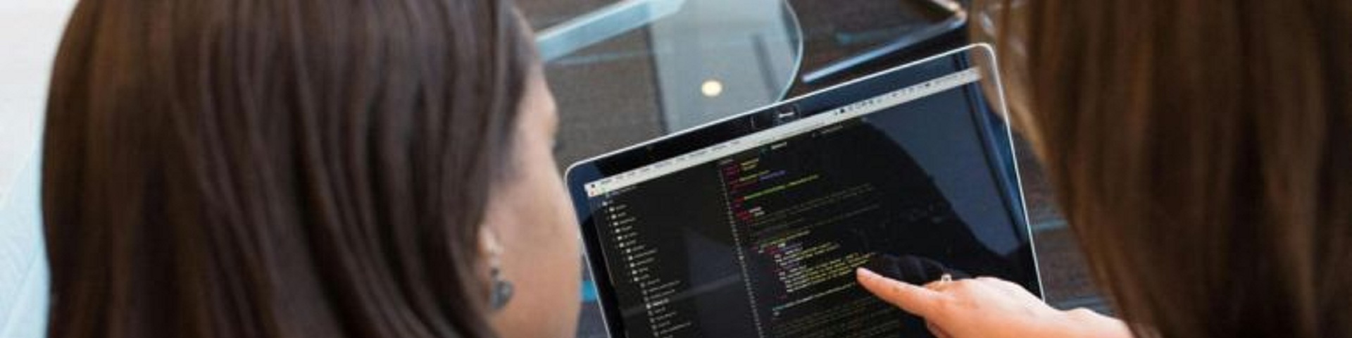 /it_security/apt-attack_img00