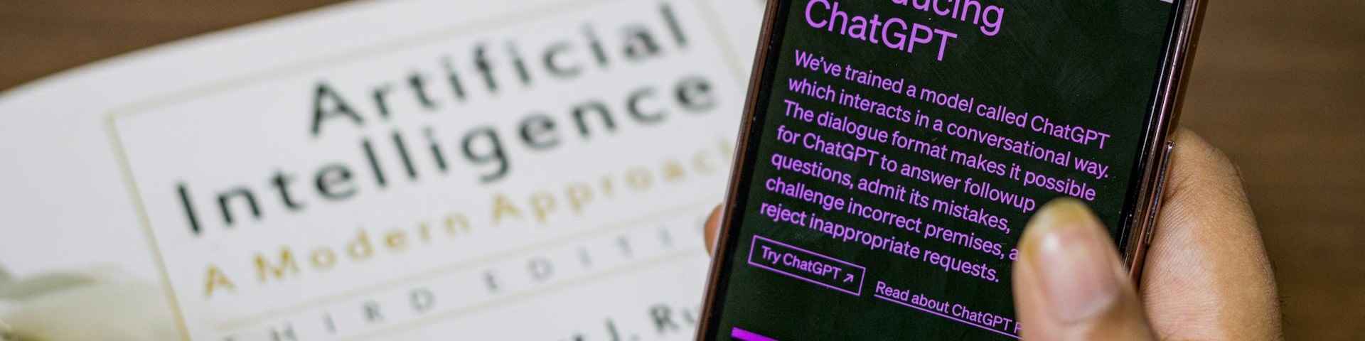 ニューラルネットワークとは？仕組みや活用例をわかりやすく解説