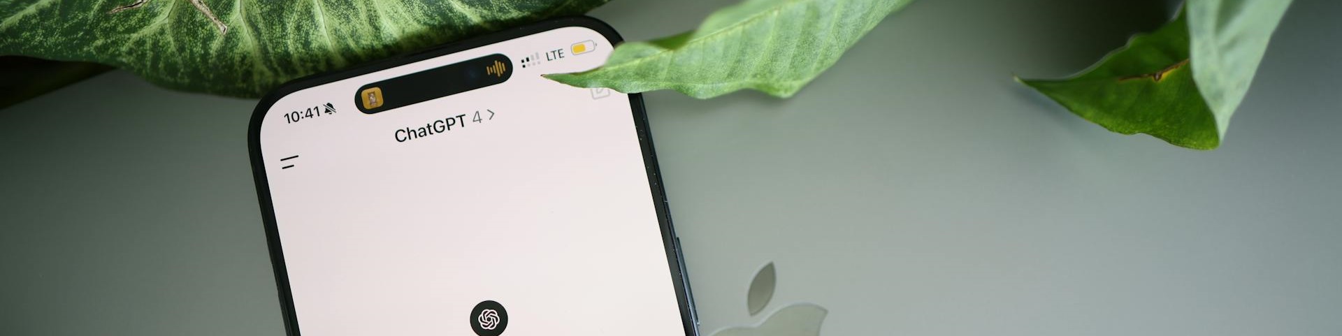 AIプロンプトとは？基本的な書き方やコツ、プロンプト例も紹介