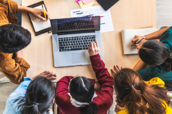 学生の皆さんへお知らせ