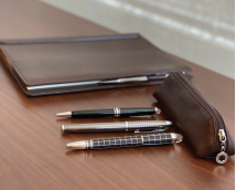 pen_and_wallet
