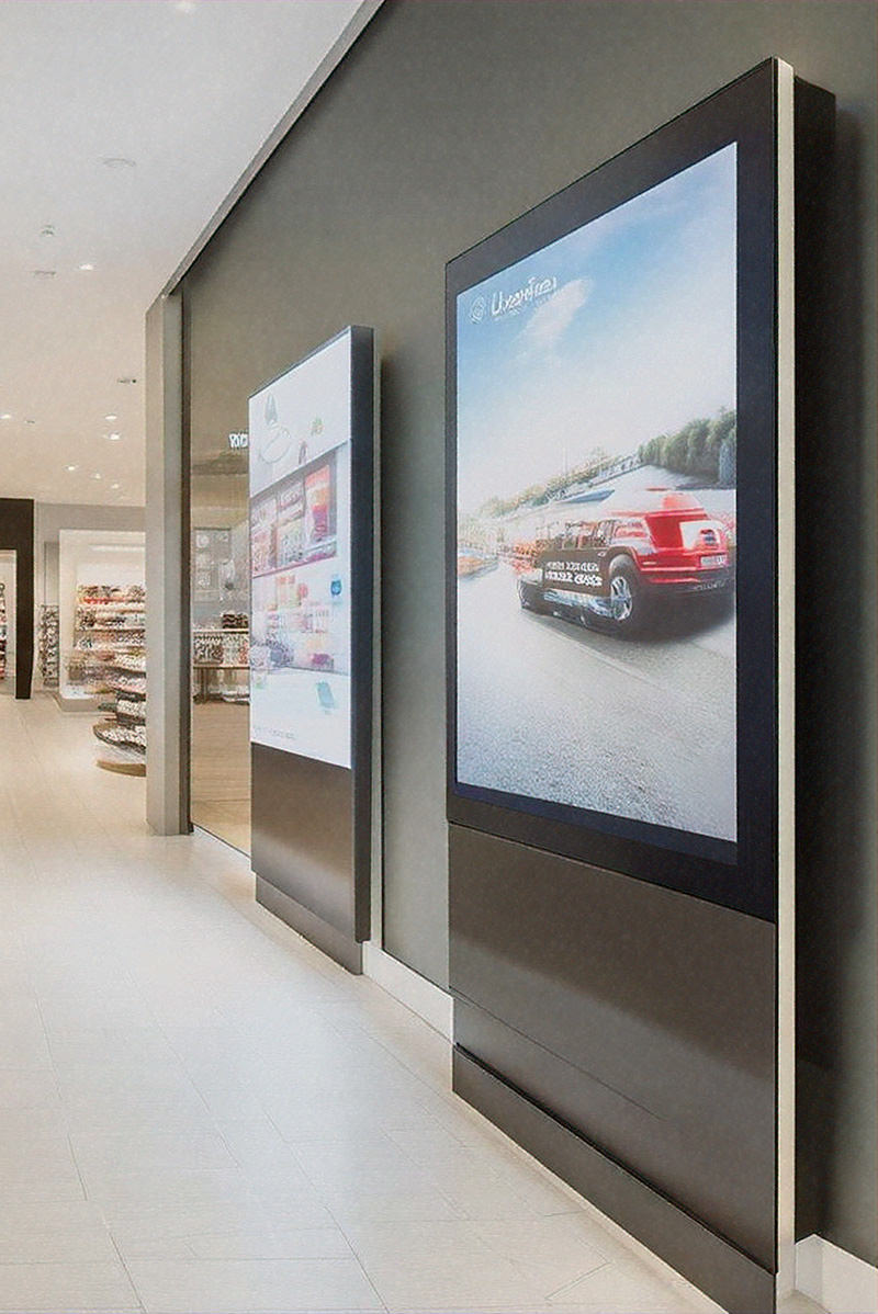 Versatile features and benefits of our digital signage solutions
