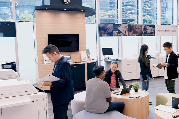 Manage cost with FUJIFILM Business Innovation's printing solutions