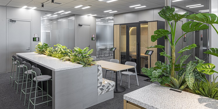 FUJIFILM Business Innovation 辦公室場景。